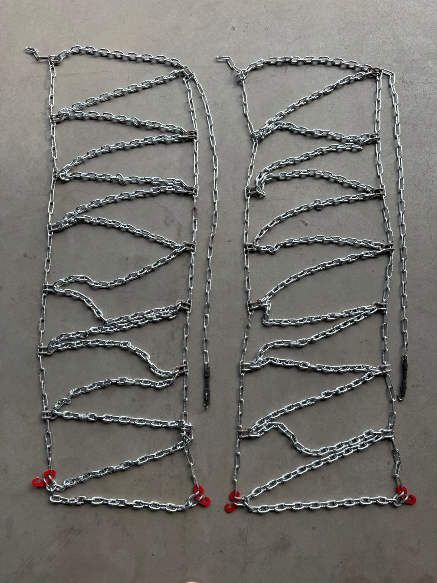 Satz Schrägspurschneeketten 20x10.00-8