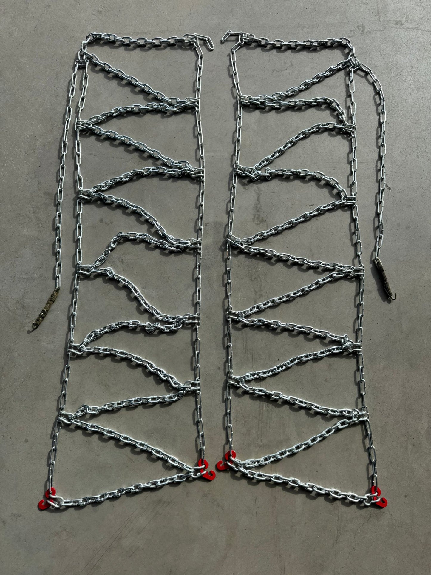 Satz Schrägspurschneeketten 20x8.00-10