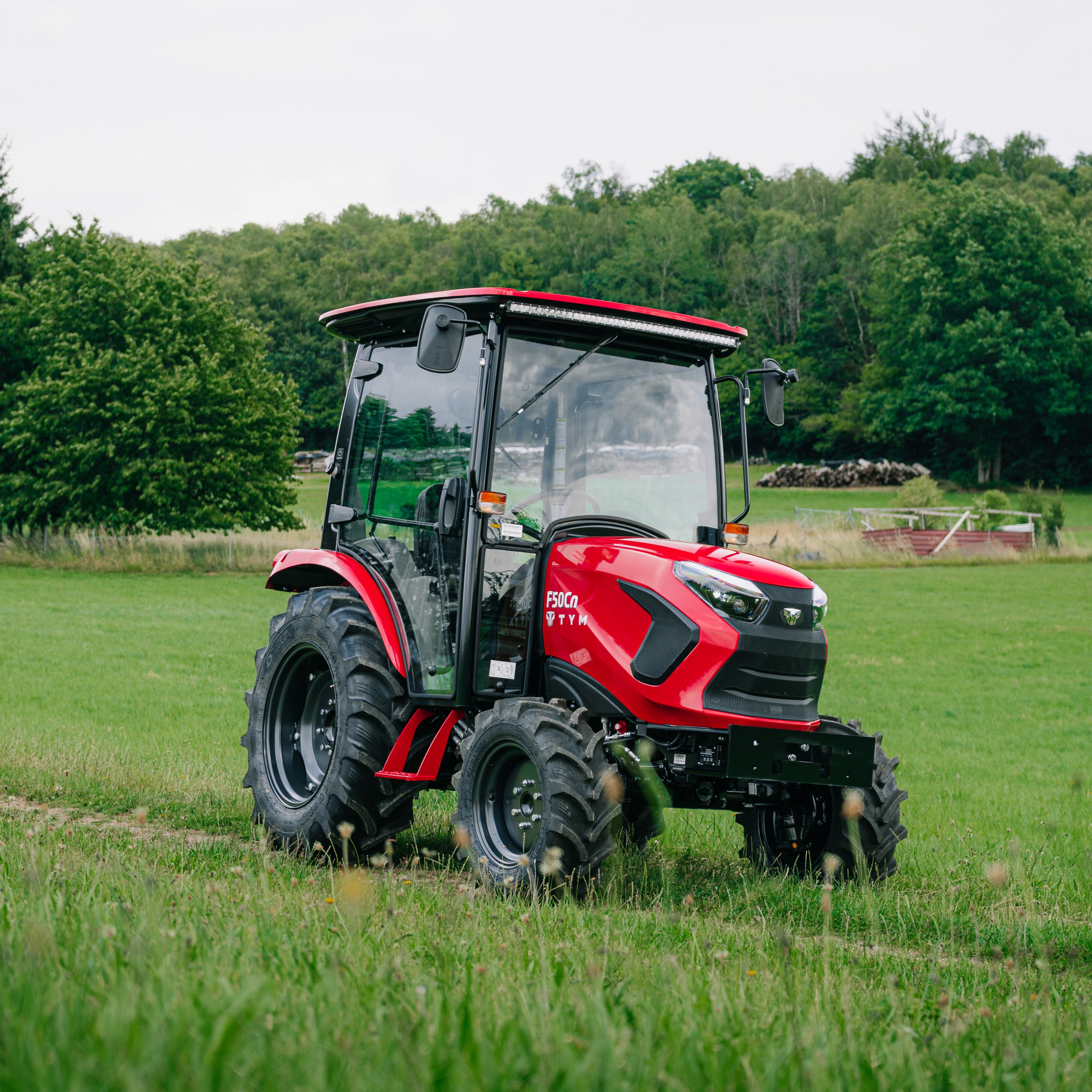 Traktor TYM/Branson F50 Cn